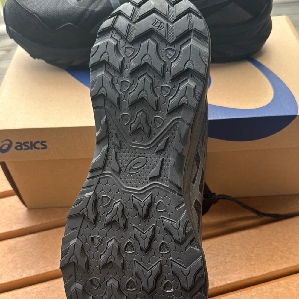 Asics Black Athletic Shoes Sleek Design.  Gel-venture 10. Size 12 - Picture 3 of 3